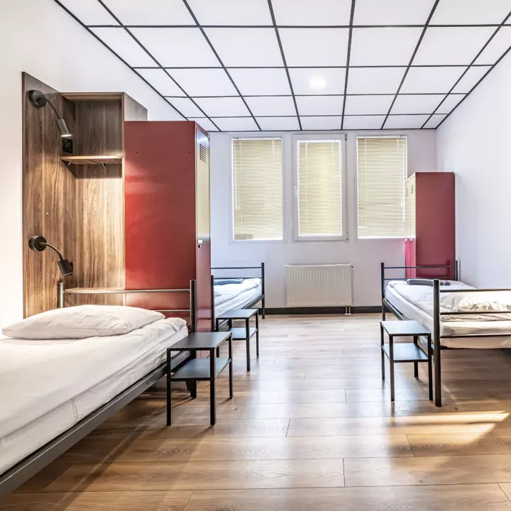 Pokój 3-osobowy z trzema łóżkami w VOLA Hostel